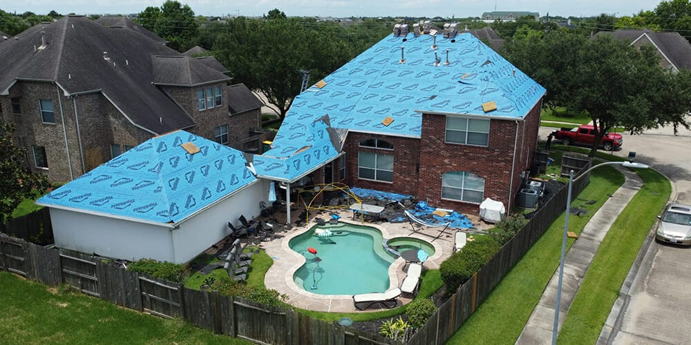 trusted roof replacement experts Pearland and Houston